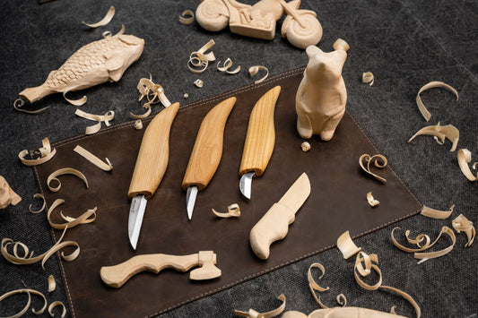 Wood Carving Tool Guide for Beginners (Whittling vs. Chip Carving vs. Relief)