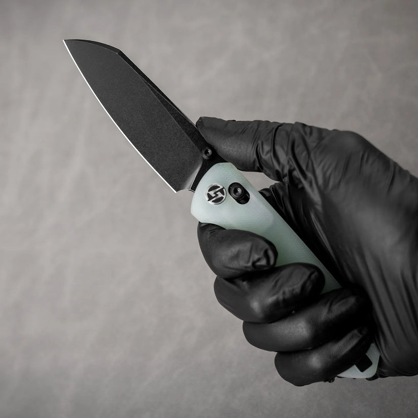 Olitans King Penguin G062-JB - 3.35" 14C28N Black Blade, Jade G10 Handle