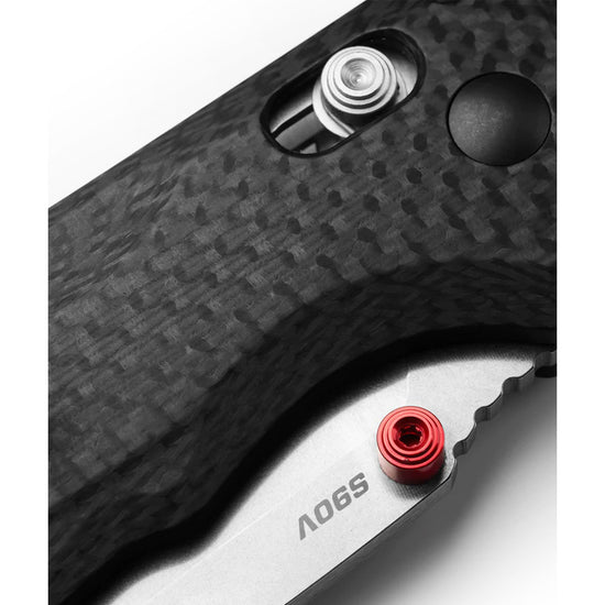 Benchmade Freek 560-03 - S90V Satin Blade, Carbon Fibre Handles