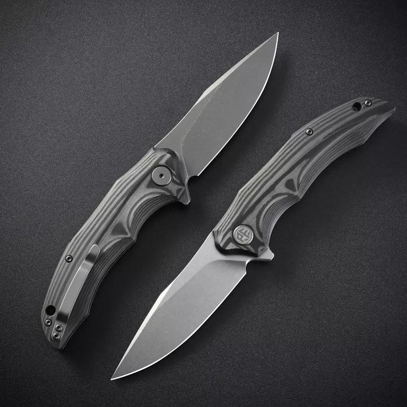 Petrified Fish Hairtail PFP10CW - 3.54" K110 Stonewashed Blade, Carbon Fibre Handle