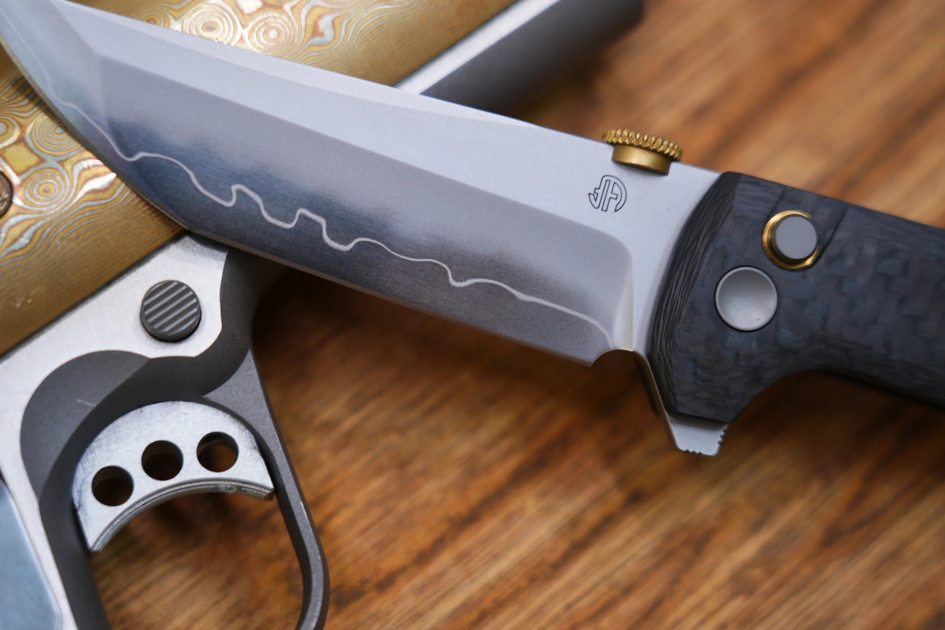 North Mountain Blade Chop 2 G10 Thumb Disk - 3.4" SLD-Magic Steel San Mai Tanto Blade, Carbon Fibre Handle