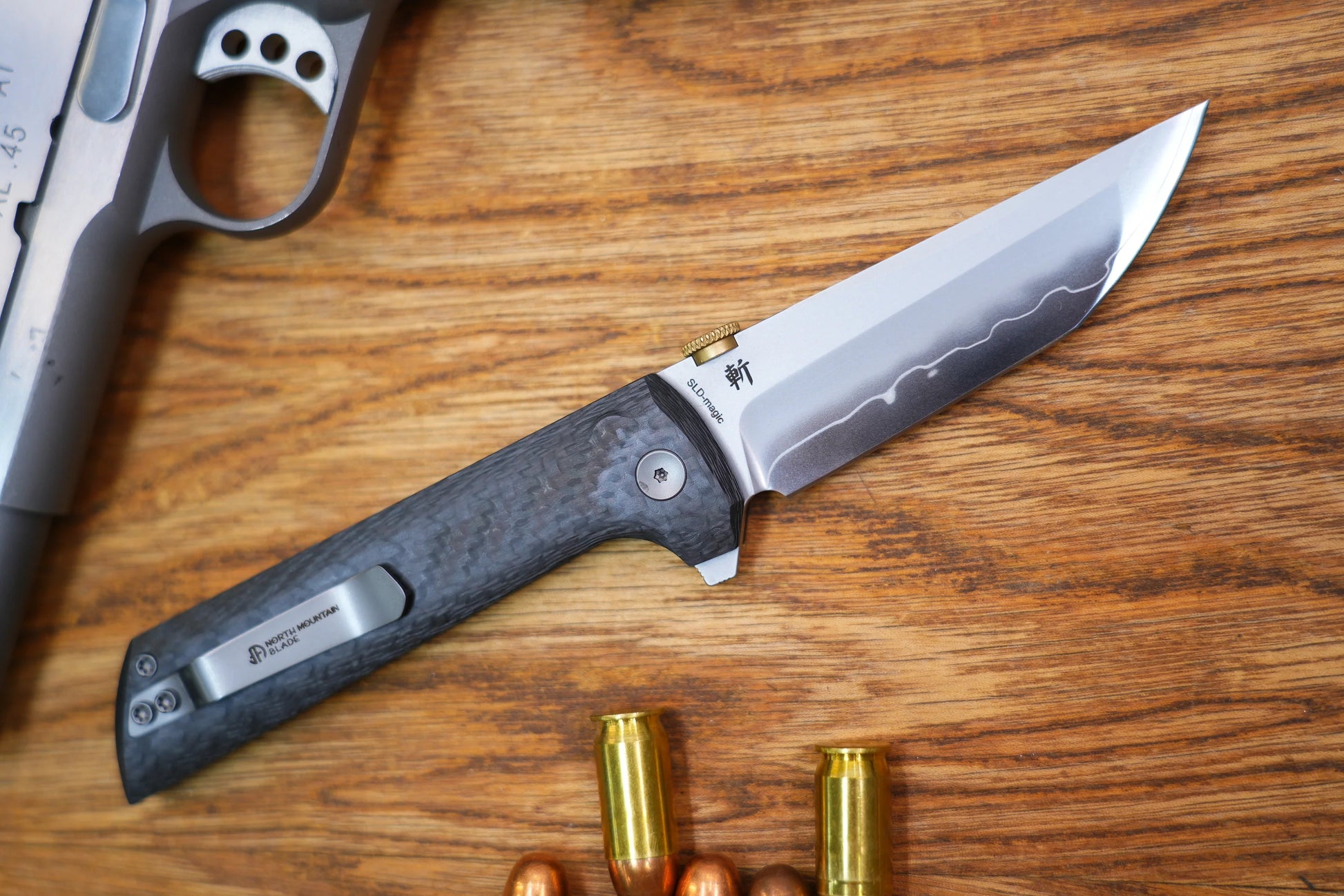 North Mountain Blade Chop 2 G10 Thumb Disk - 3.4" SLD-Magic Steel San Mai Tanto Blade, Carbon Fibre Handle