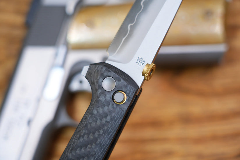 North Mountain Blade Chop 2 G10 Thumb Disk - 3.4" SLD-Magic Steel San Mai Tanto Blade, Carbon Fibre Handle