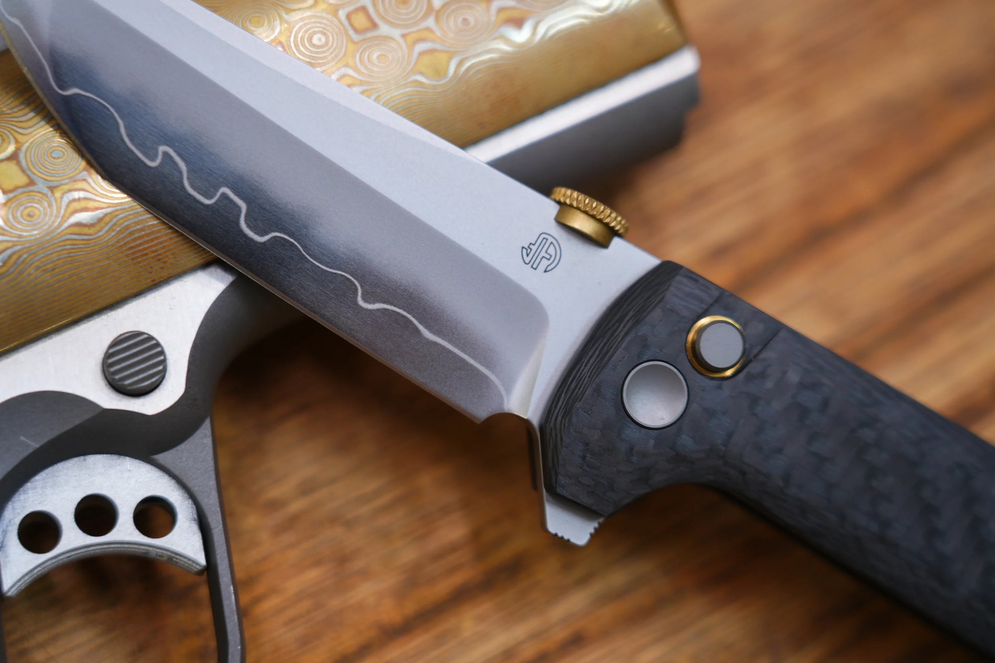 North Mountain Blade Chop 2 G10 Thumb Disk - 3.4" SLD-Magic Steel San Mai Tanto Blade, Carbon Fibre Handle