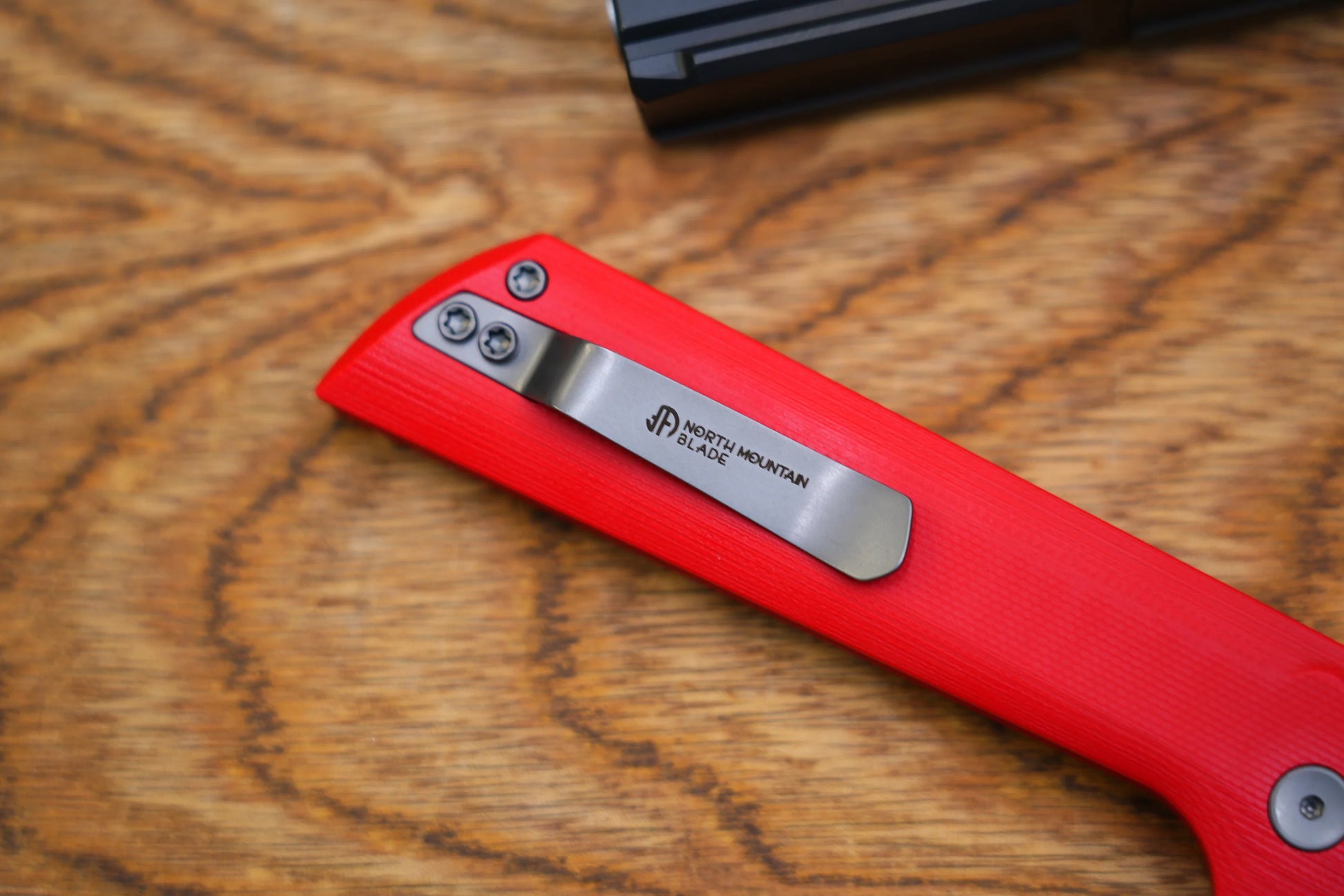 North Mountain Blade Chop 2 G10 Thumb Disk - 3.4" SLD-Magic Steel San Mai Tanto Blade, Red G10 Handle