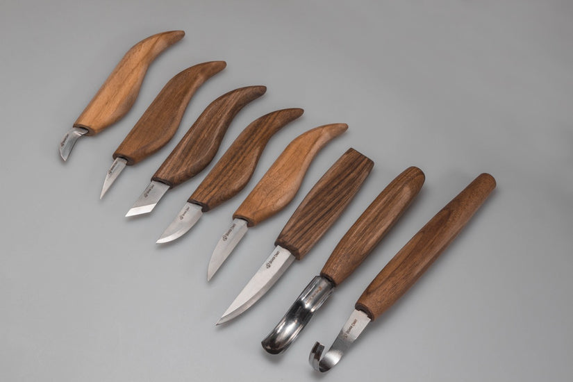 BeaverCraft S18X - Deluxe Wood Carving Set with Walnut Handles