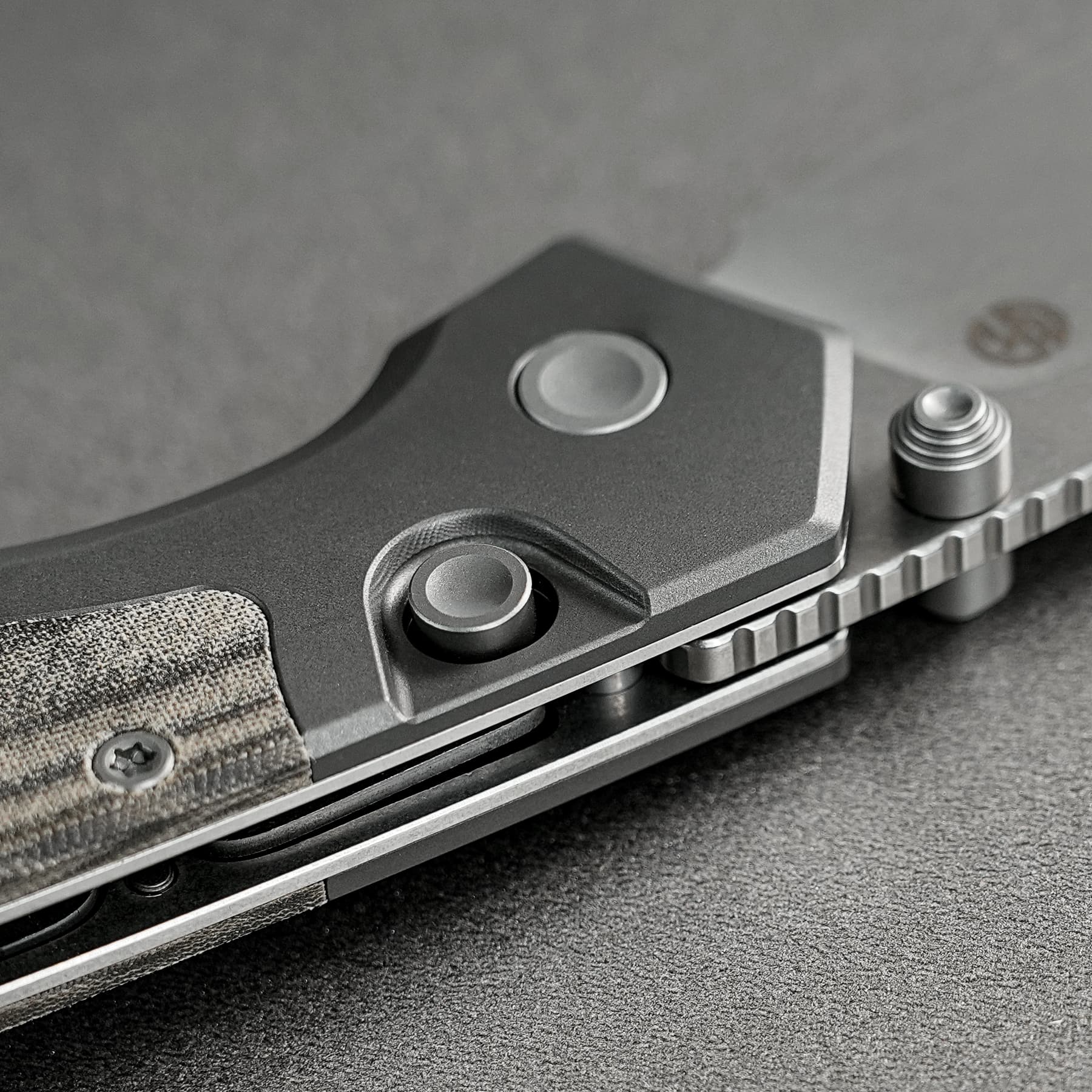 Vosteed Psyop 299 A2220 - 2.99" S35VN Stonewash Blade, Green Micarta & Titanium Handle