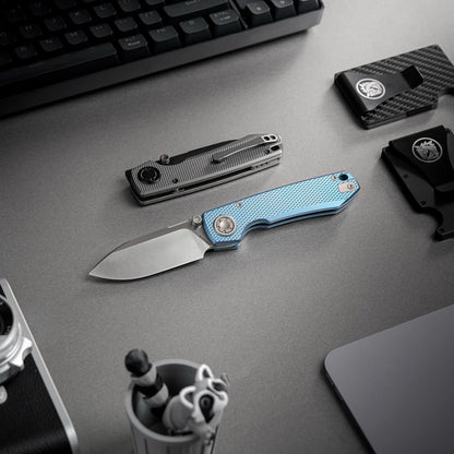 Vosteed Raccoon V Vanchor Lock A4002 - 3.22" M390 Satin Blade, Blue Titanium Handle