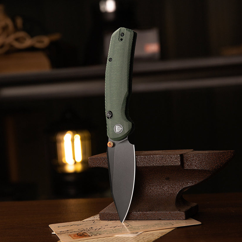 Trivisa Hornet Pro-GM - 3.34" 14C28N Black Stonewashed Blade, Green Micarta Handle, Button Liner Lock