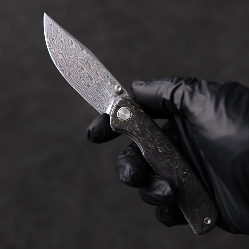 Olitans Gecko M070 - 3.07" Damascus Blade, Yellow Carbon Fibre Handle